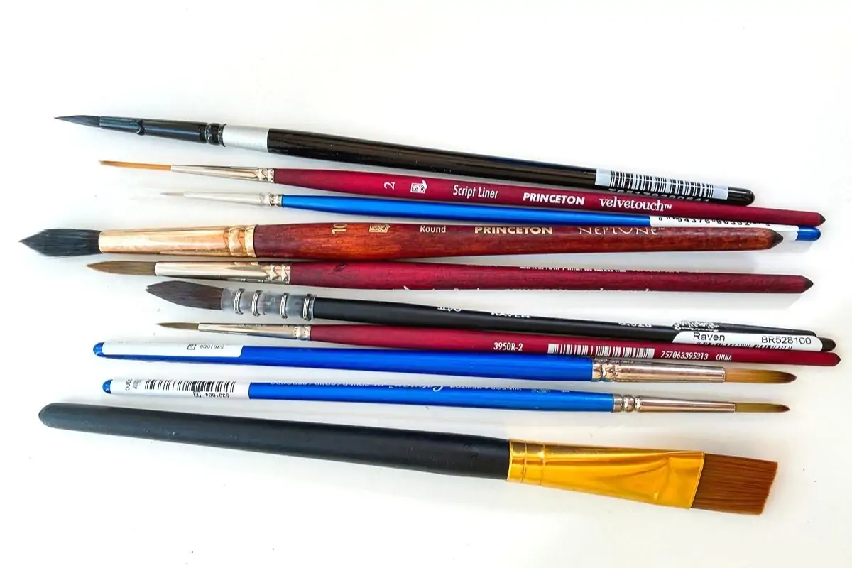 All About Watercolor Brush Sizes